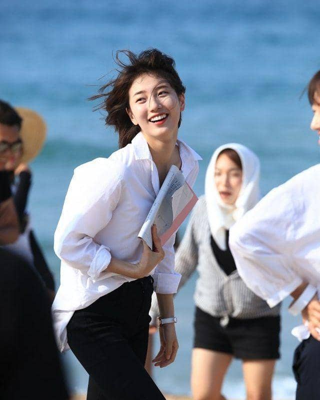 Instagram.com/whileyouweresleeping