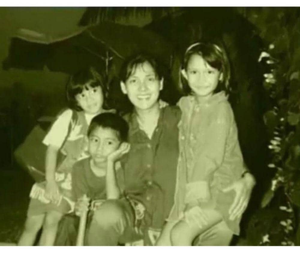 instagram.com/lydiakandou_/