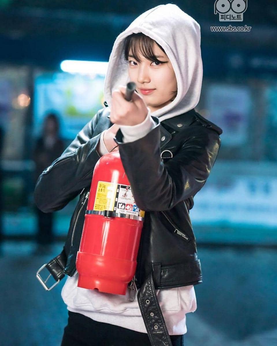 Instagram.com/whileyouweresleeping