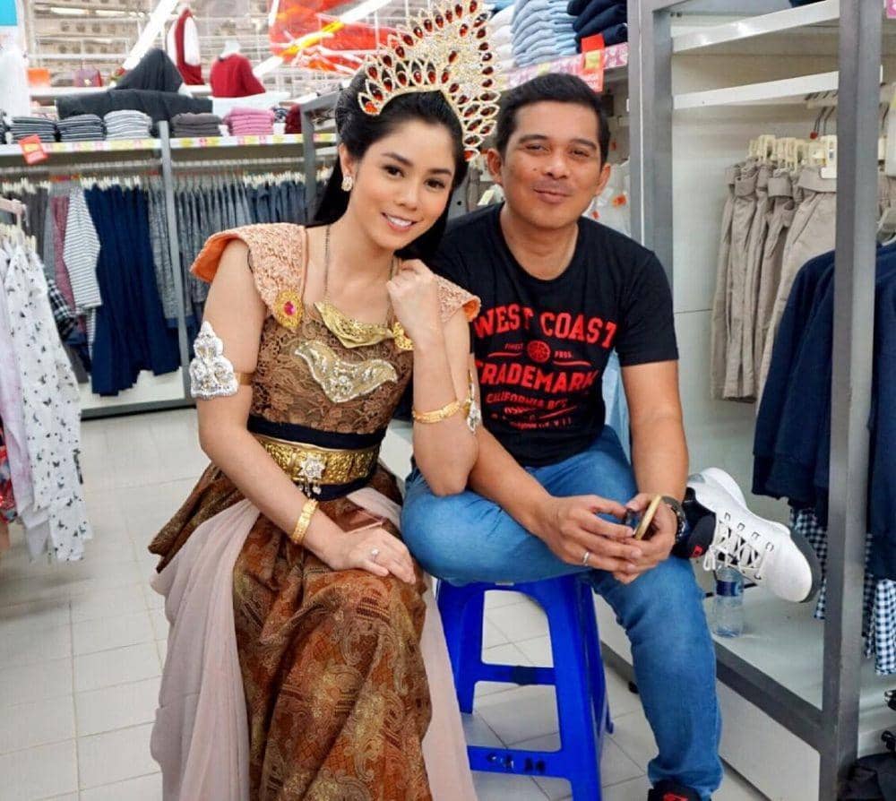 instagram.com/saphira_indah