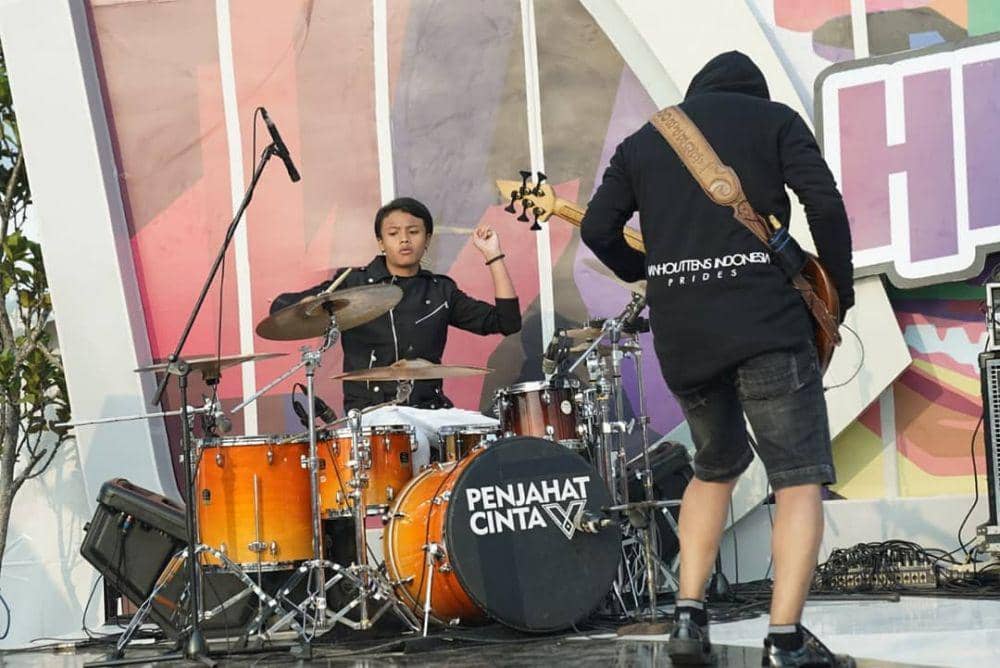 instagram.com/restuvht