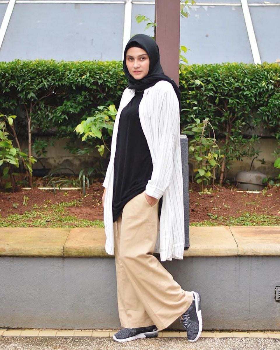 instagram.com/zeezeeshahab