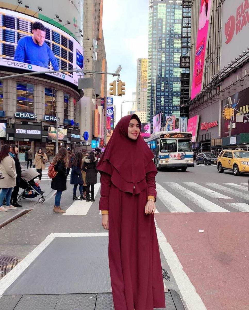 Instagram.com/kartikaputriworld