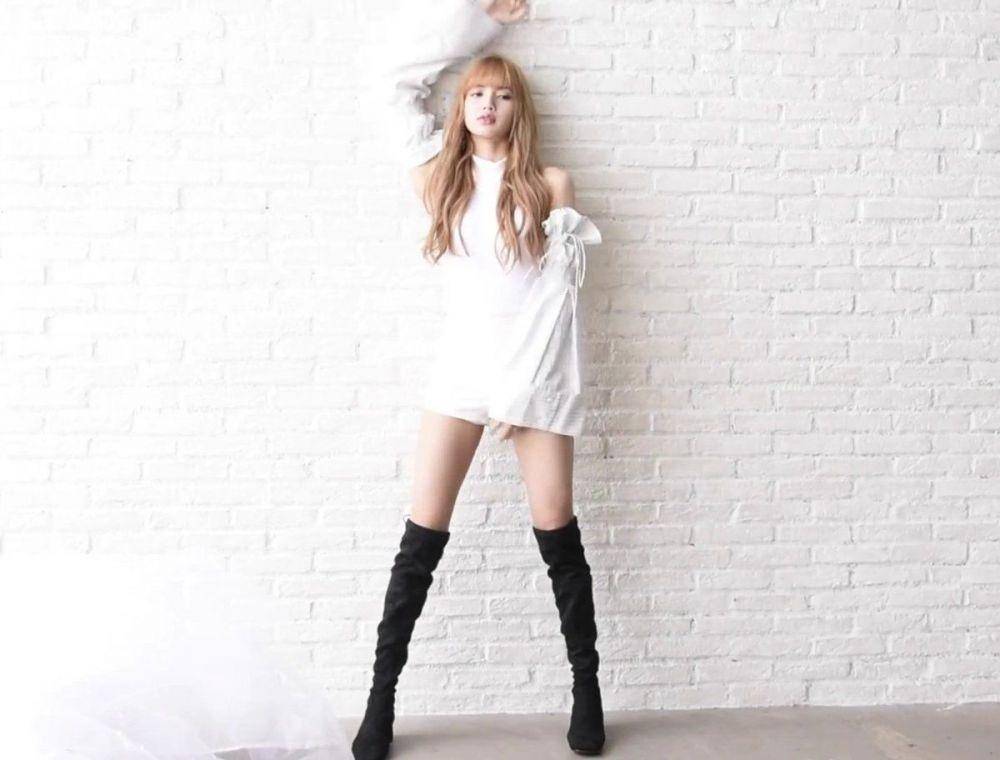 lisa blackpink