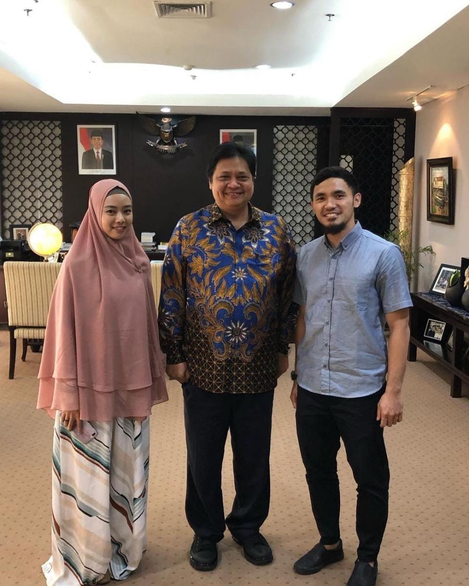 Instagram.com/lindswellhulaefi