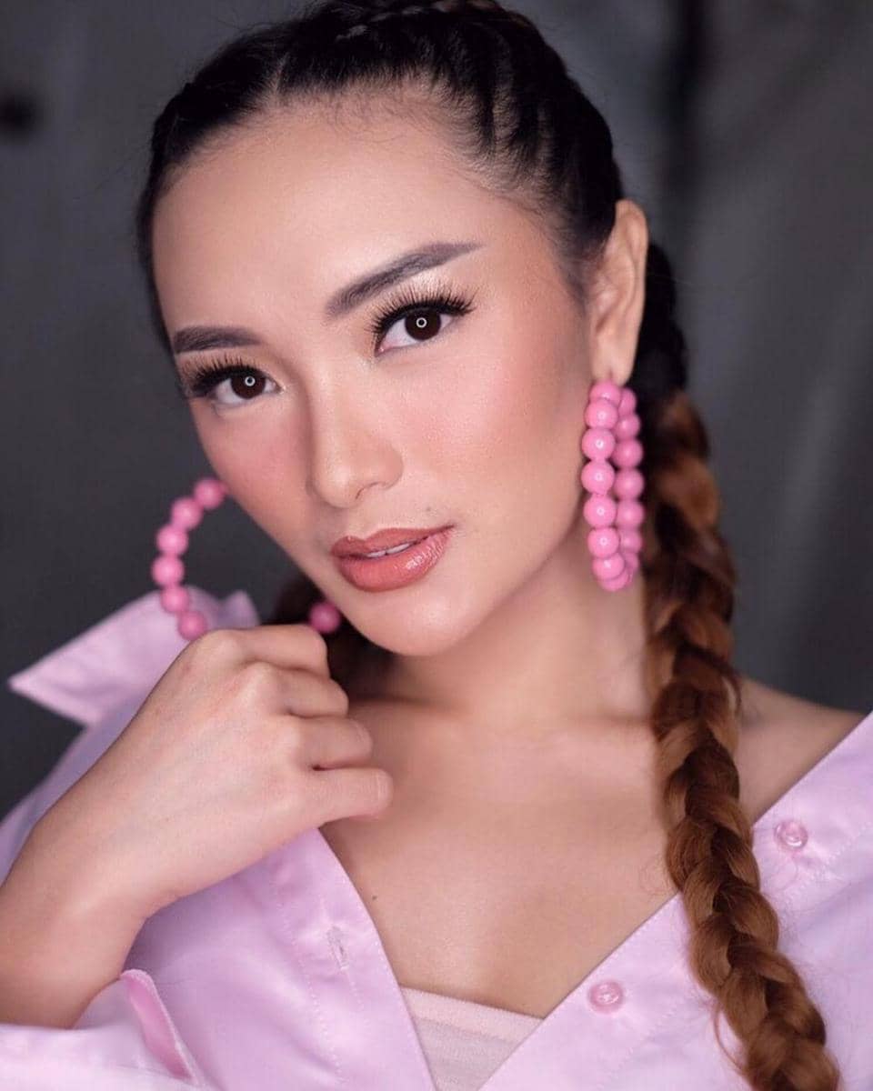 instagram.com/zaskia_gotix