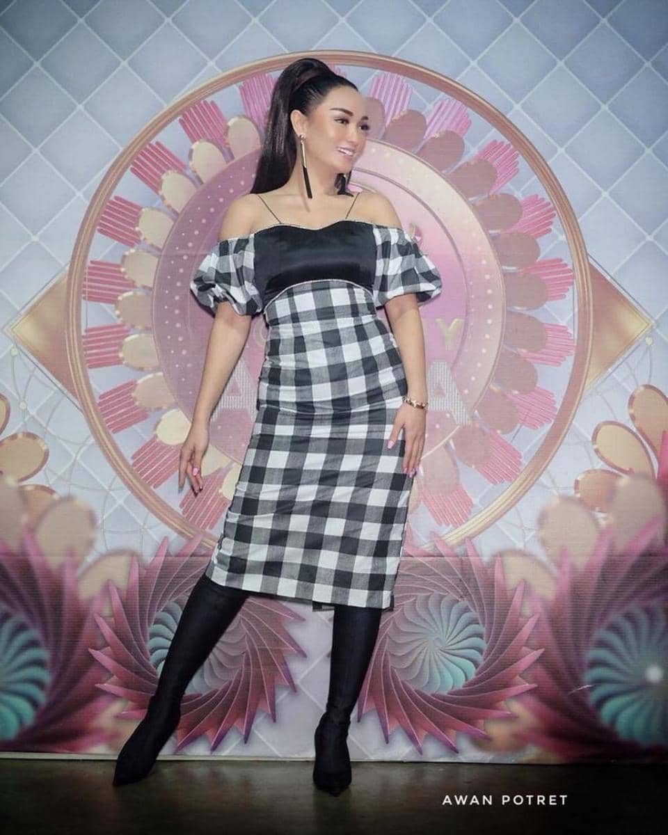 instagram.com/zaskia_gotix