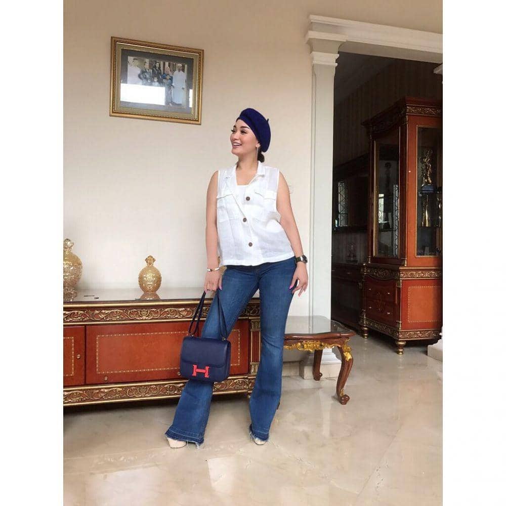 instagram.com/zaskia_gotix