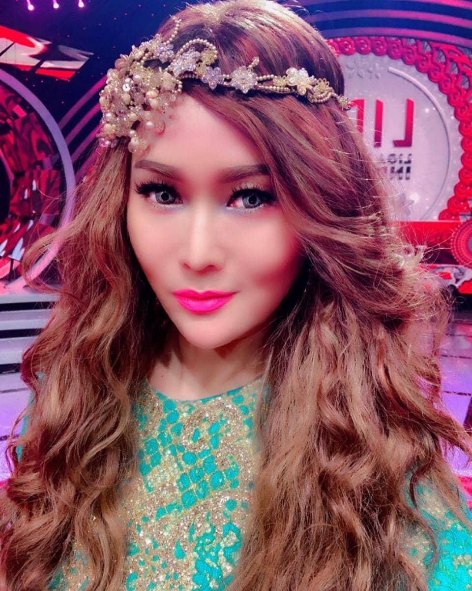 instagram.com/inul.d