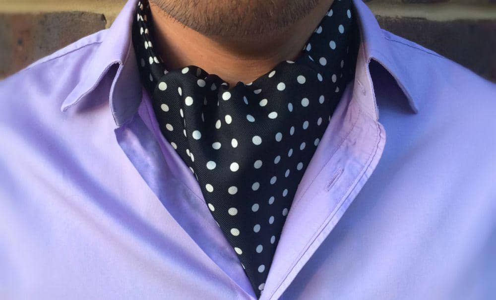 cravat-club.com