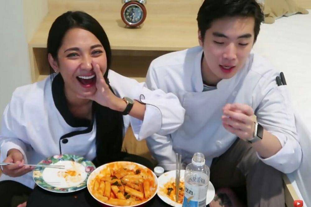 instagram.com/rifka.kata