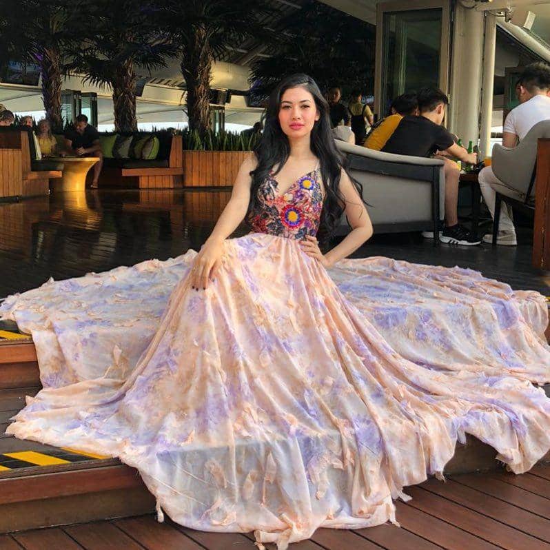 instagram.com/dellaled