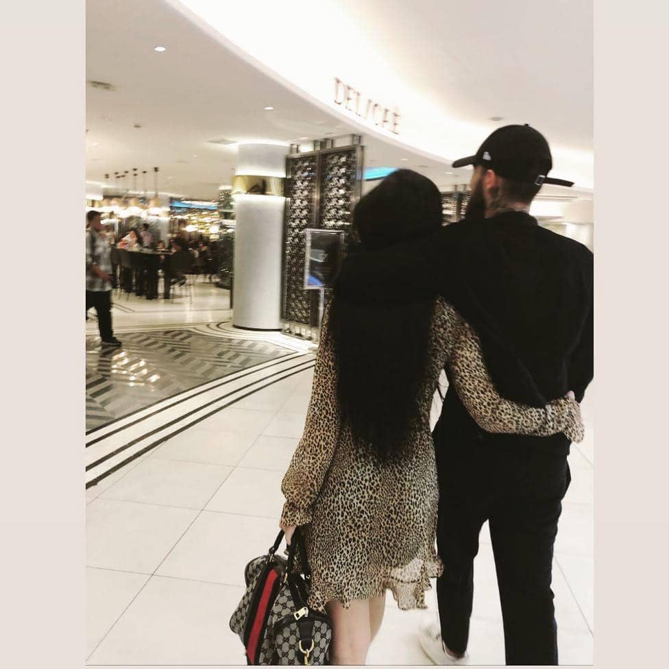 instagram.com/dellaled