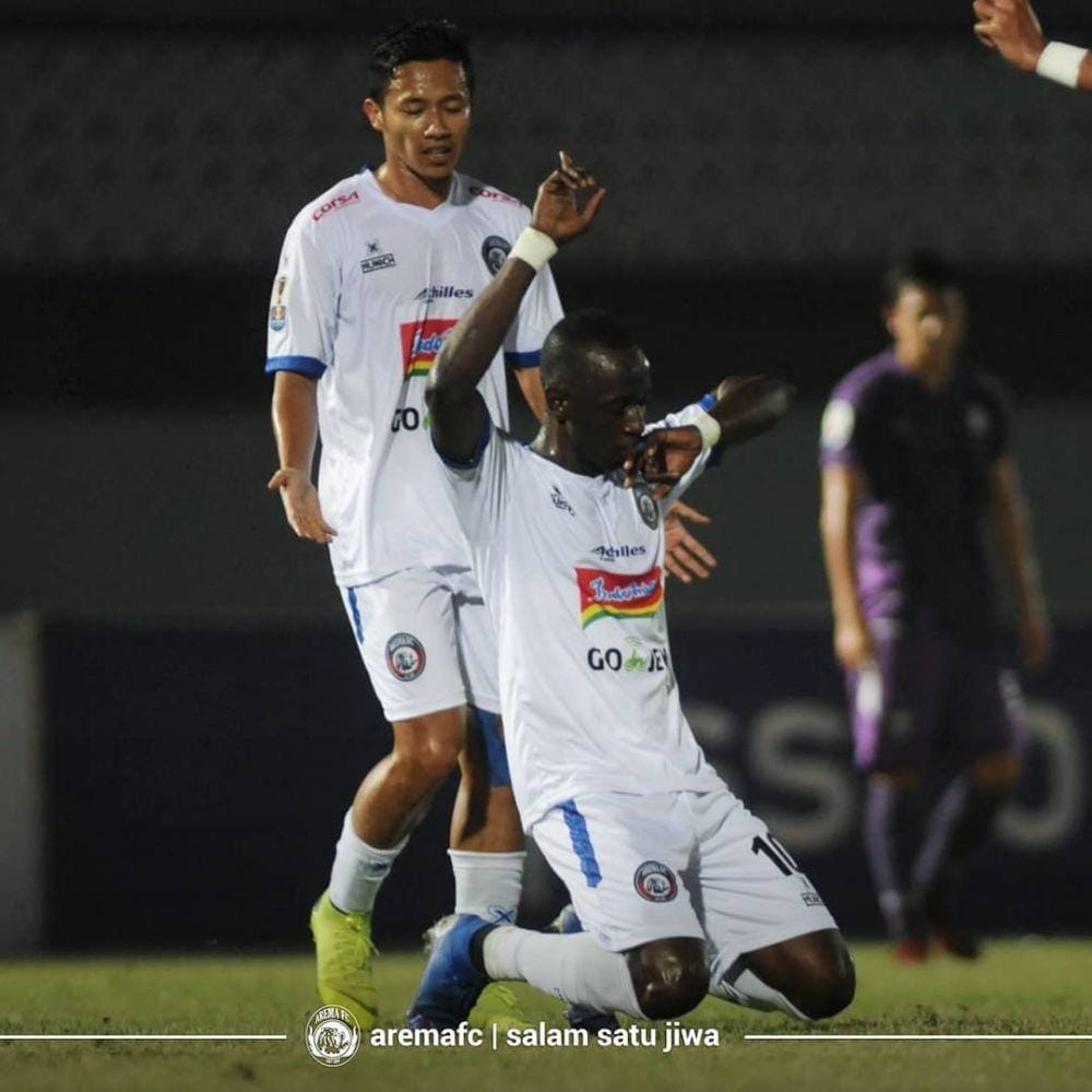 Instagram/aremafcofficial