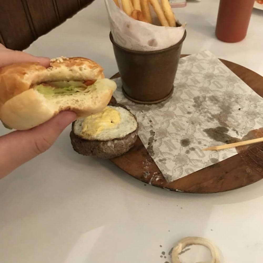 instagram.com/_sadfood