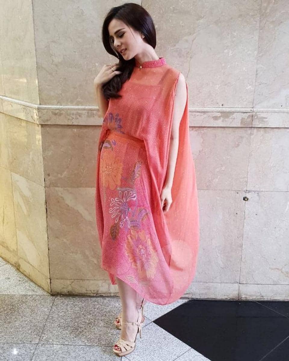 Instagram.com/astridtiar127