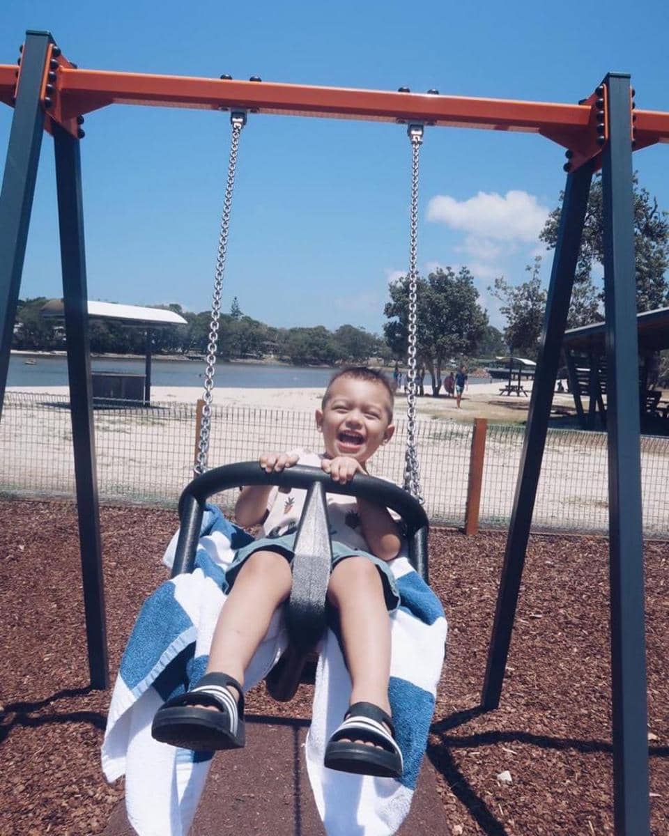 Instagram.com/fardhankhan