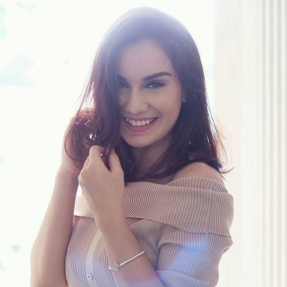 Instagram.com/_irishbella_