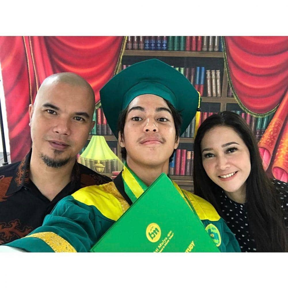 instagram.com/elelrumi