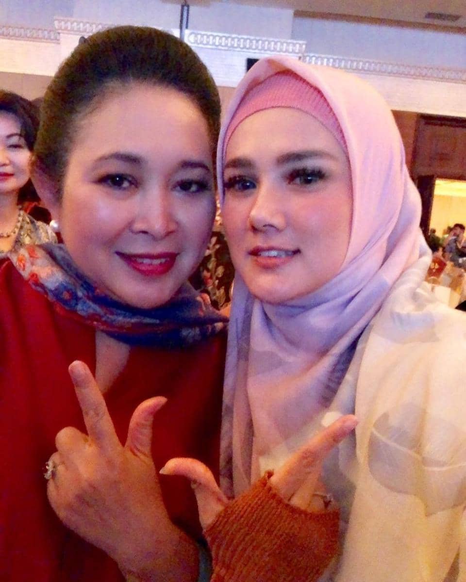 instagram.com/mulanjameela1