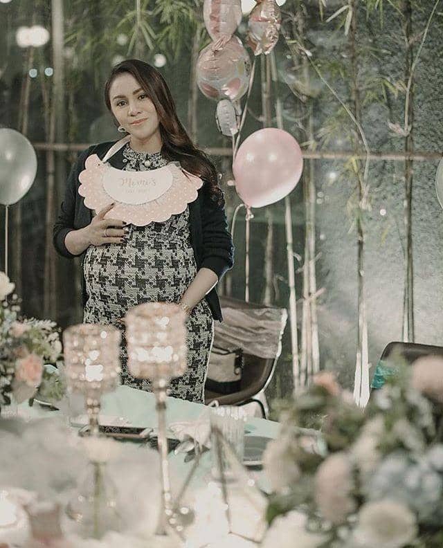 instagram.com/therealmomogeisha