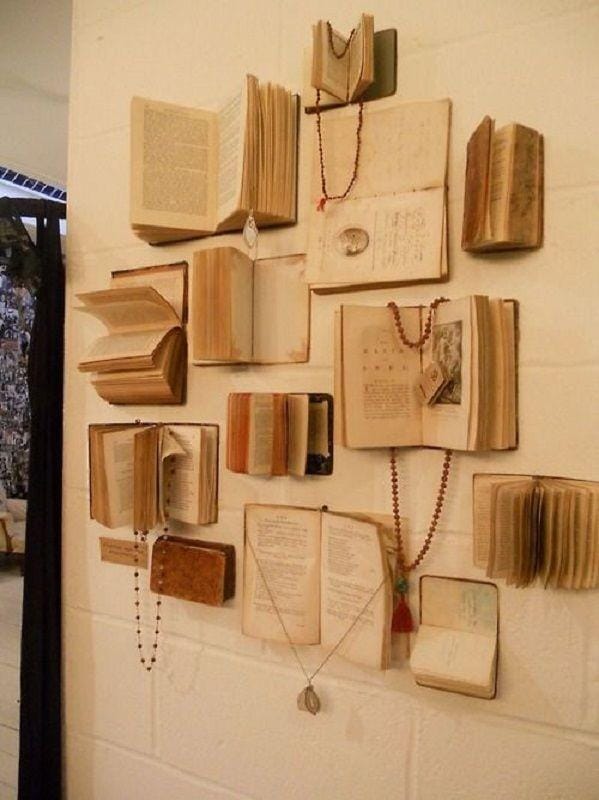 booksonthewall.com