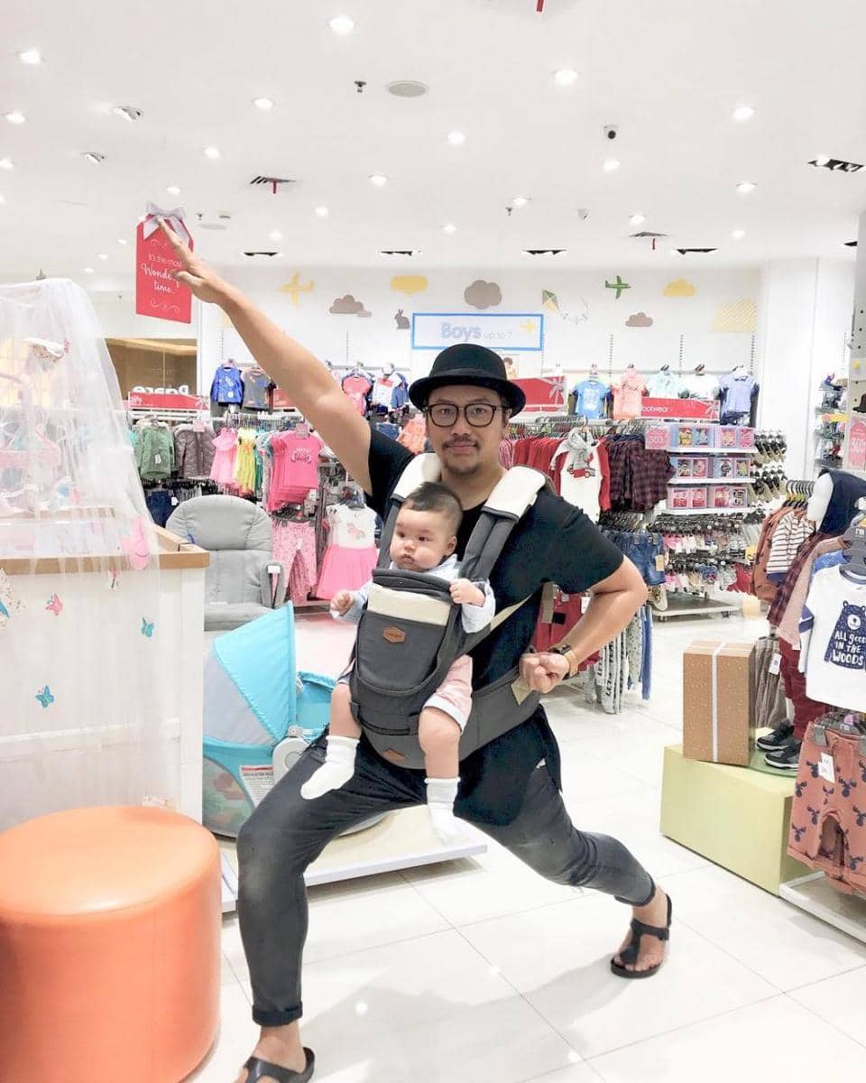 instagram.com/sammysimorangkir