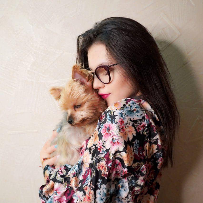 10 Style Remaja Kekinian ala Cleopatra Stratan, Bikin Pangling!