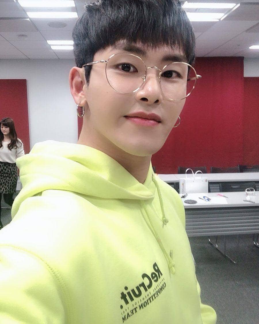 instagram.com/isayhoussaya