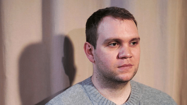 twitter.com/GordonLayman1