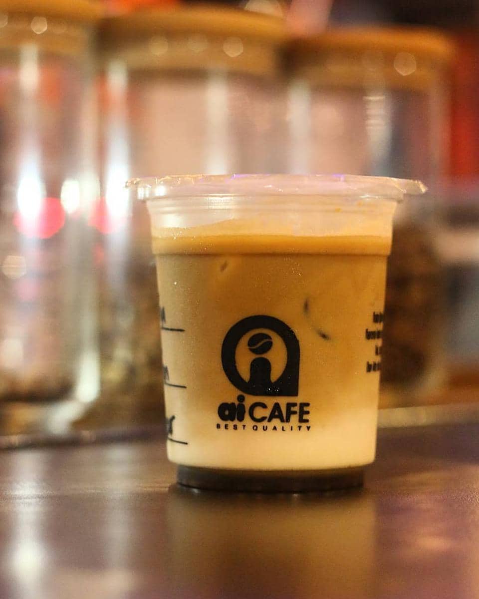 www.instagram.com/aicafe_malang