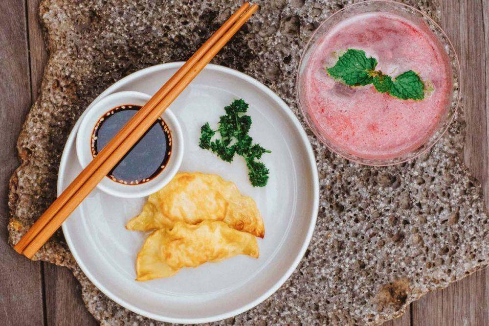 Pig on the Wings 1977 dengan Potsticker