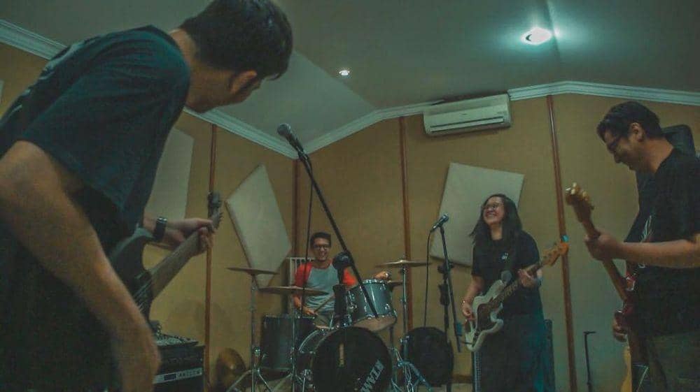 Instagram.com/tigabelastonbesi