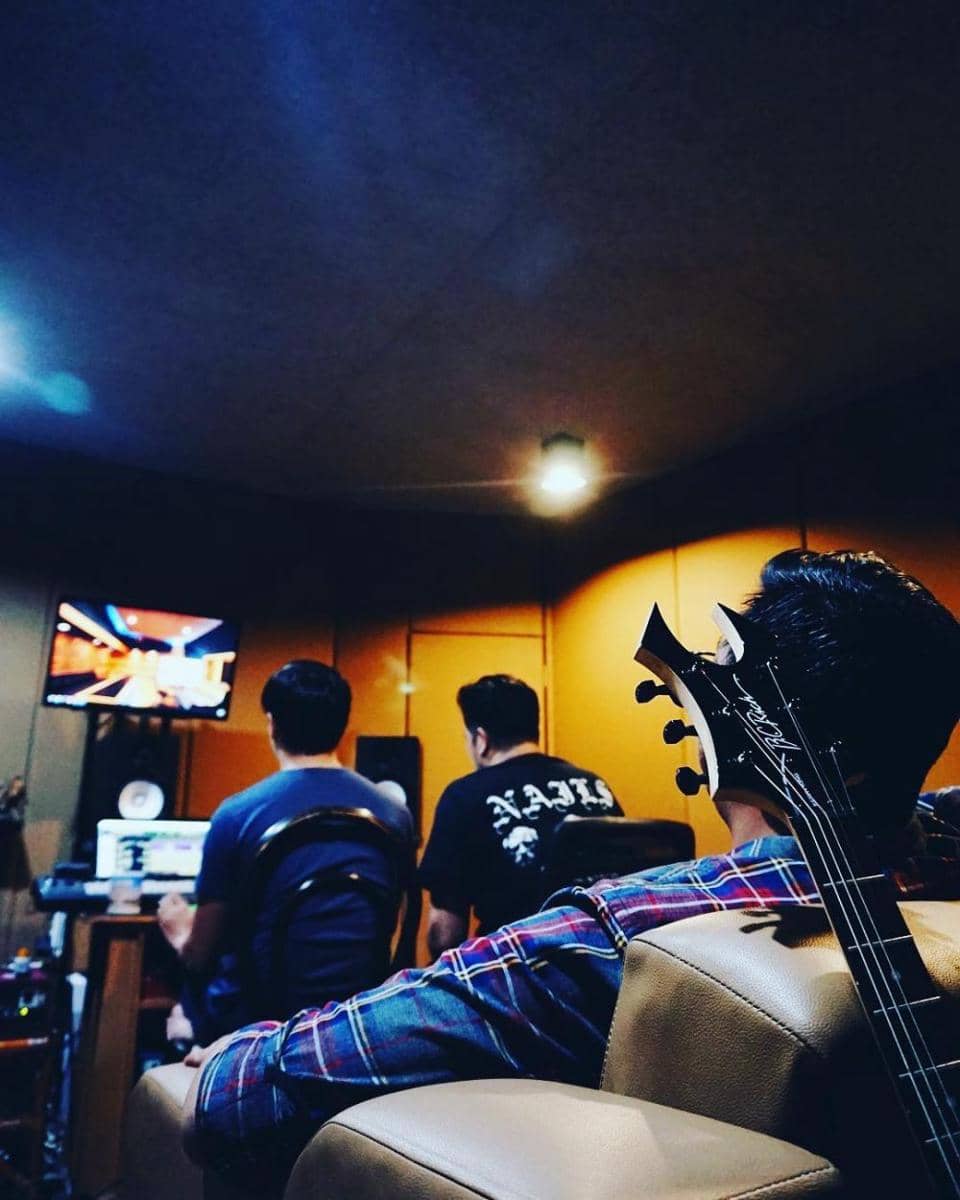 Instagram.com/tigabelastonbesi