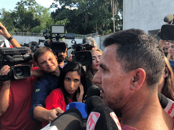 twitter.com/simpraisa