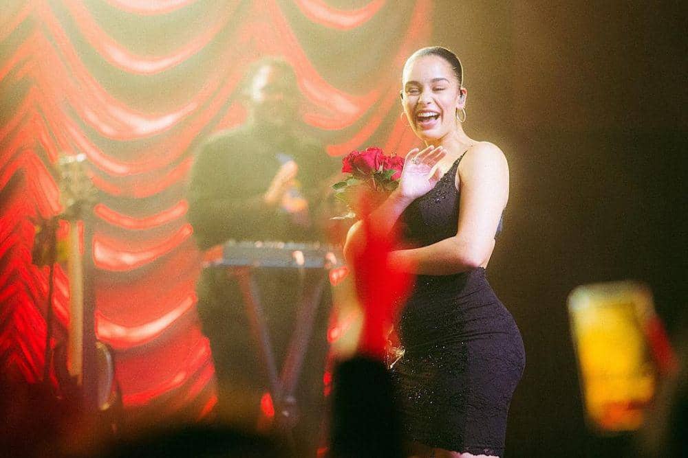instagram.com/jorjasmith_