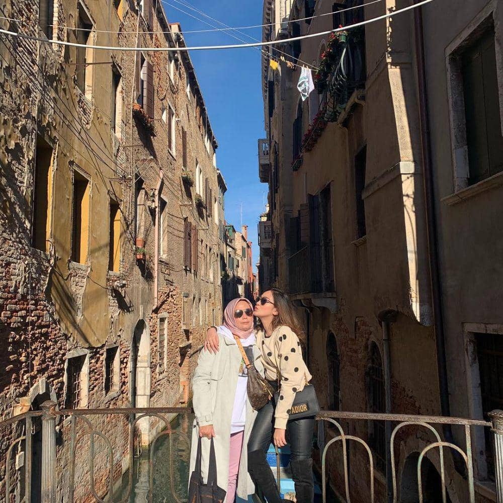 Instagram.com/helenokt72