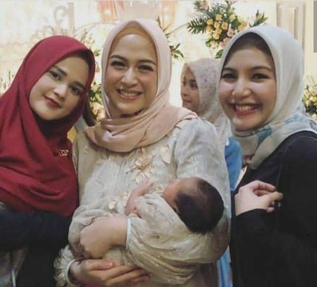 instagram.com/ninazatulini22