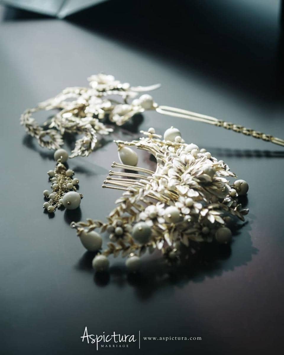 instagram.com/yuanitachrist