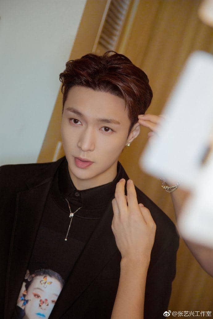 Weibo.com/u/5582937157