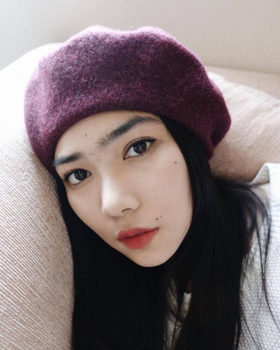 instagram.com/isyanasarasvati
