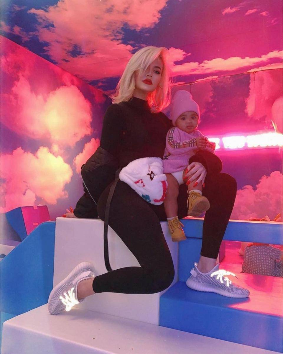 instagram.com/khloekardashian