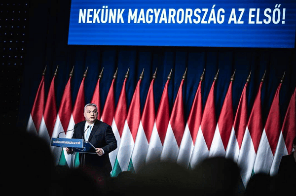 twitter.com/otmarianna