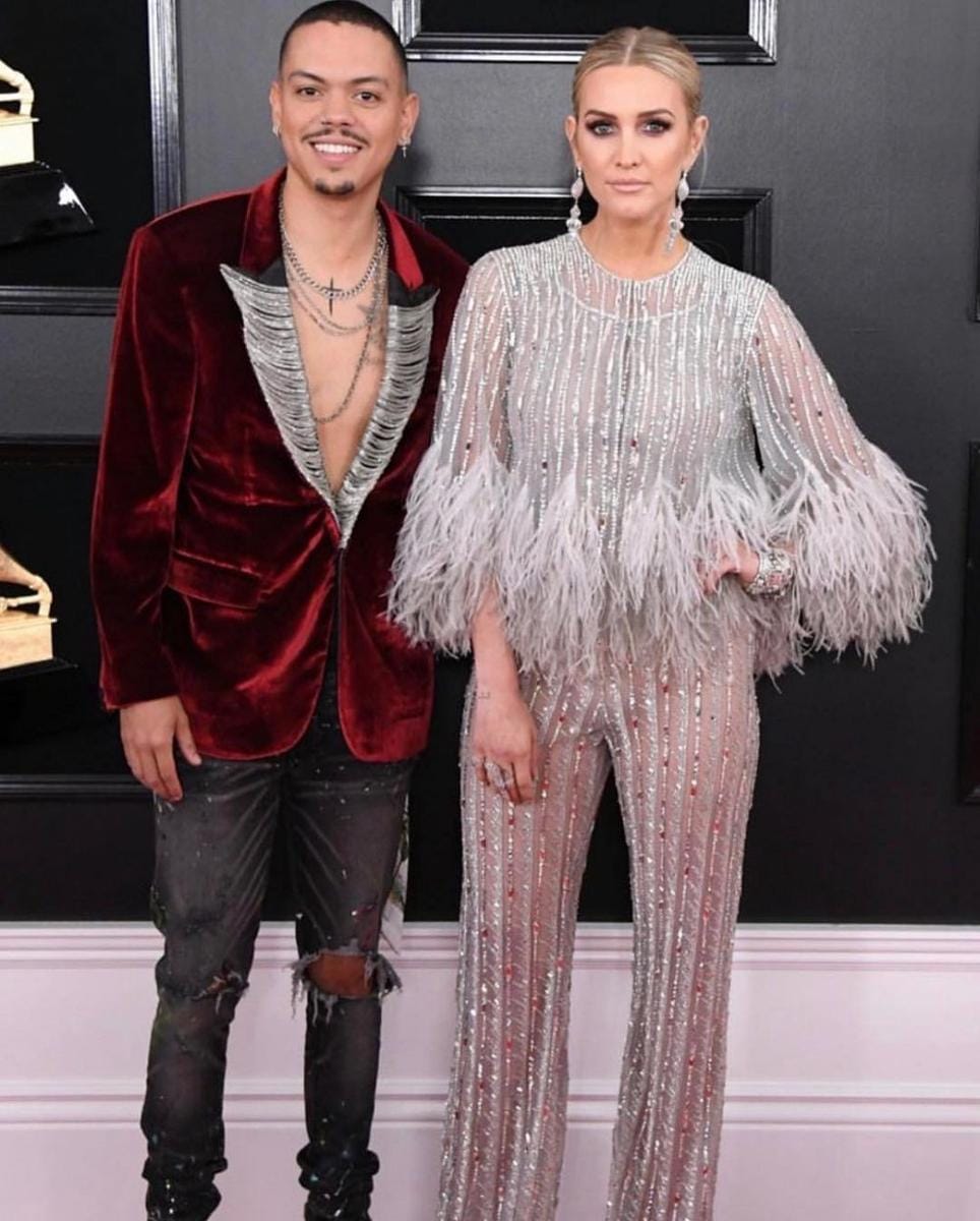 instagram.com/realevanross