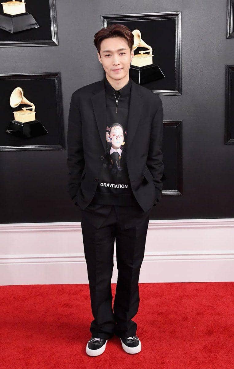 Weibo.com/u/5582937157