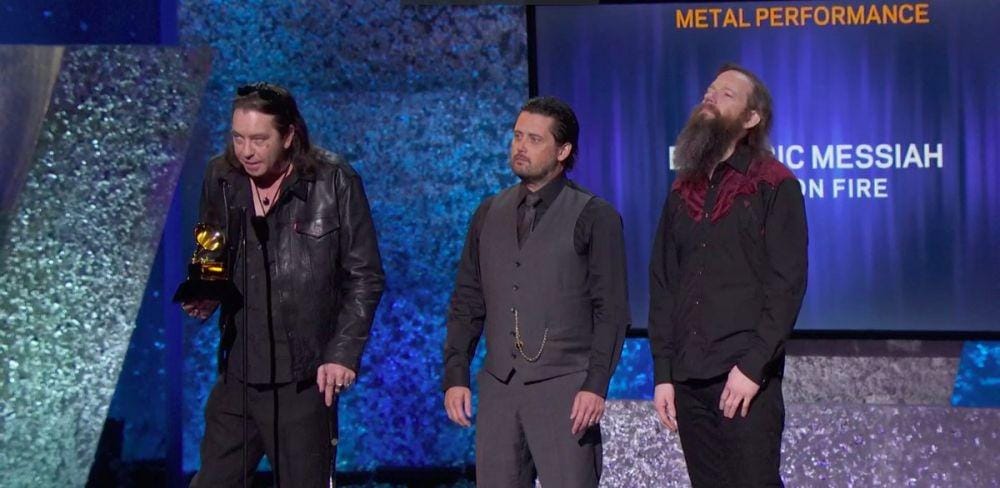 Twitter.com/KerrangMagazine