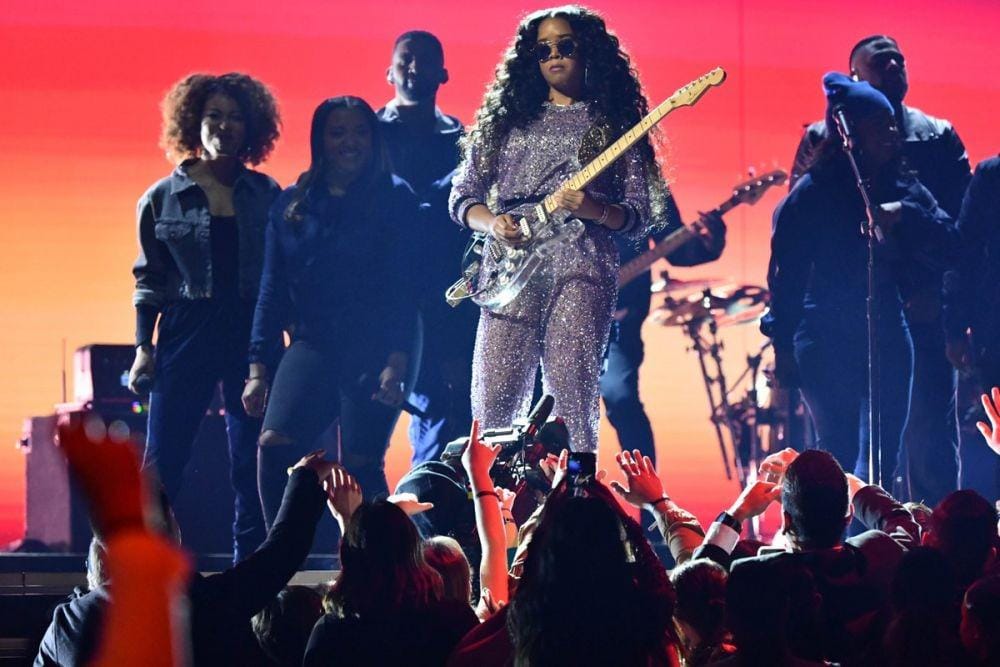 Twitter.com/Mix965Houston