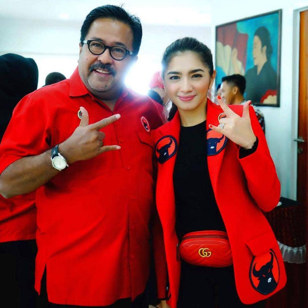 Instagram.com/realangelkaramoy