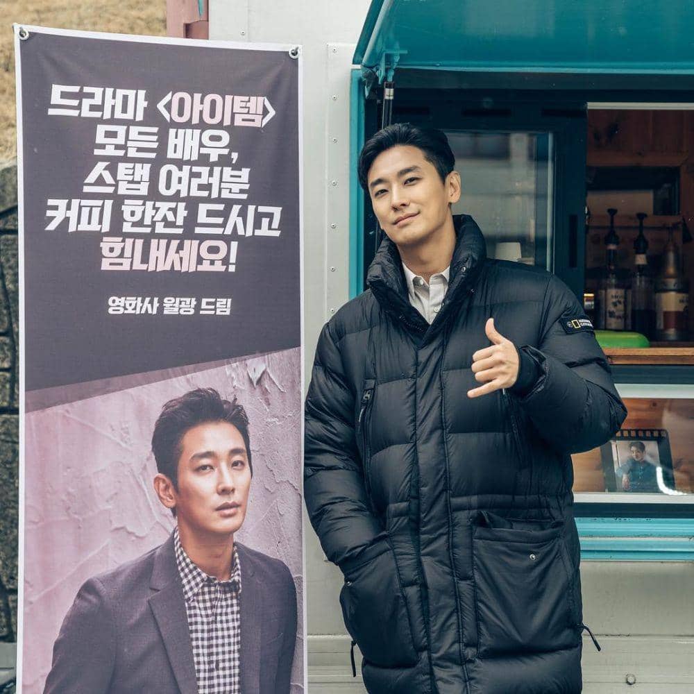 Instagram.com/_jujihoon