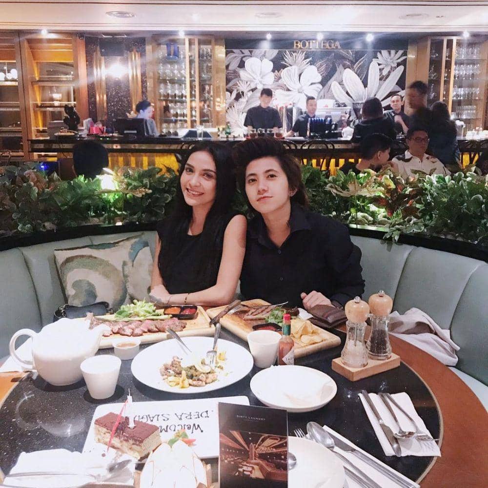 instagram.com/derasiagian